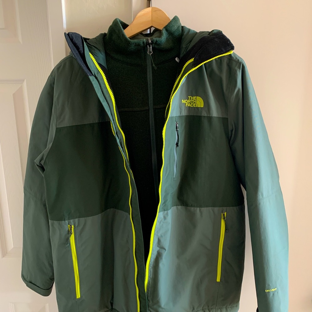 The North Face 2 Piece Dryvent Jacket and Fleece Liner EUC Men’s L